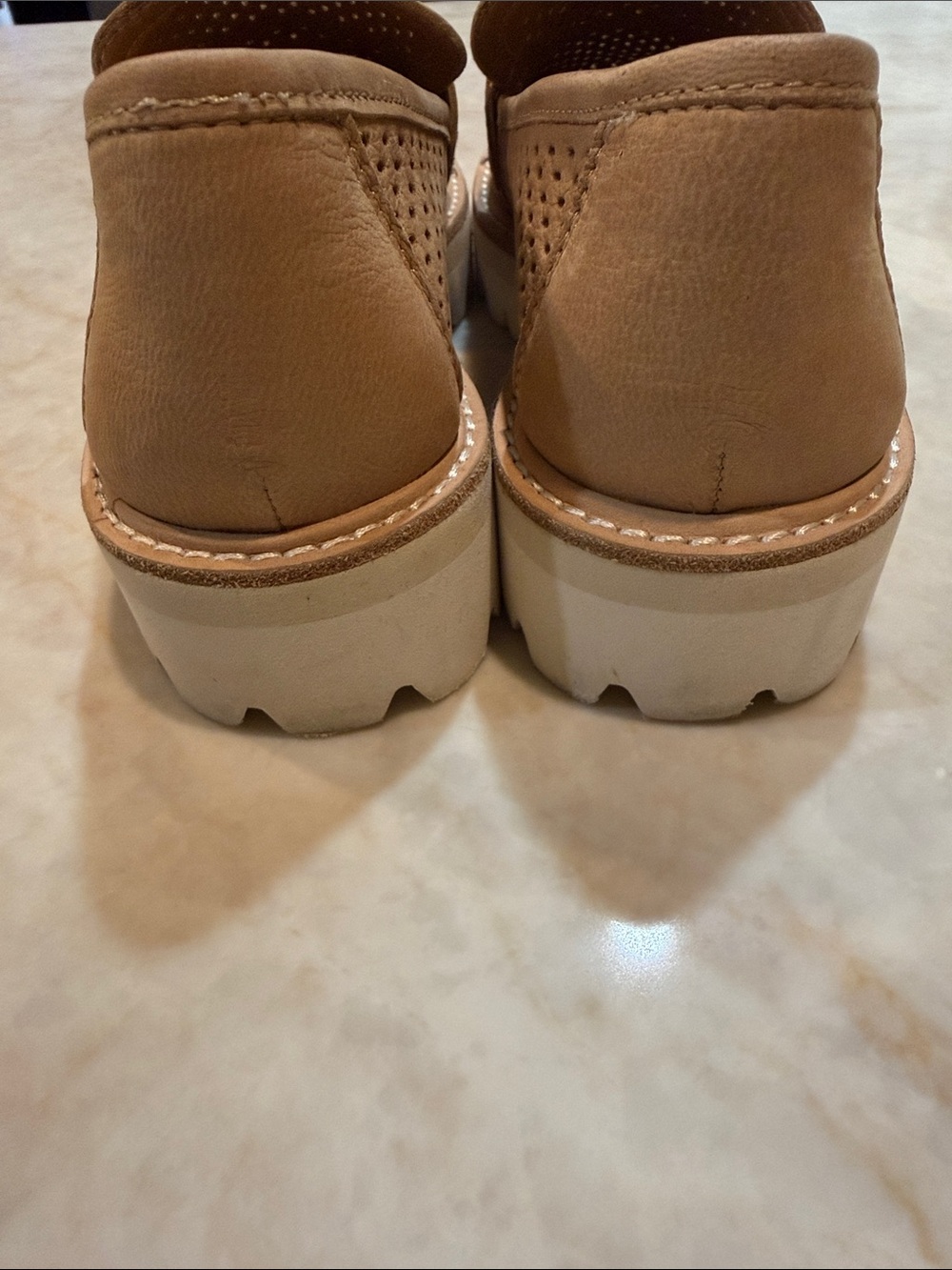 Dolce Vita Women’s Perforated Tan Slip-On Loafers Sz 7 - Picture 4 of 6